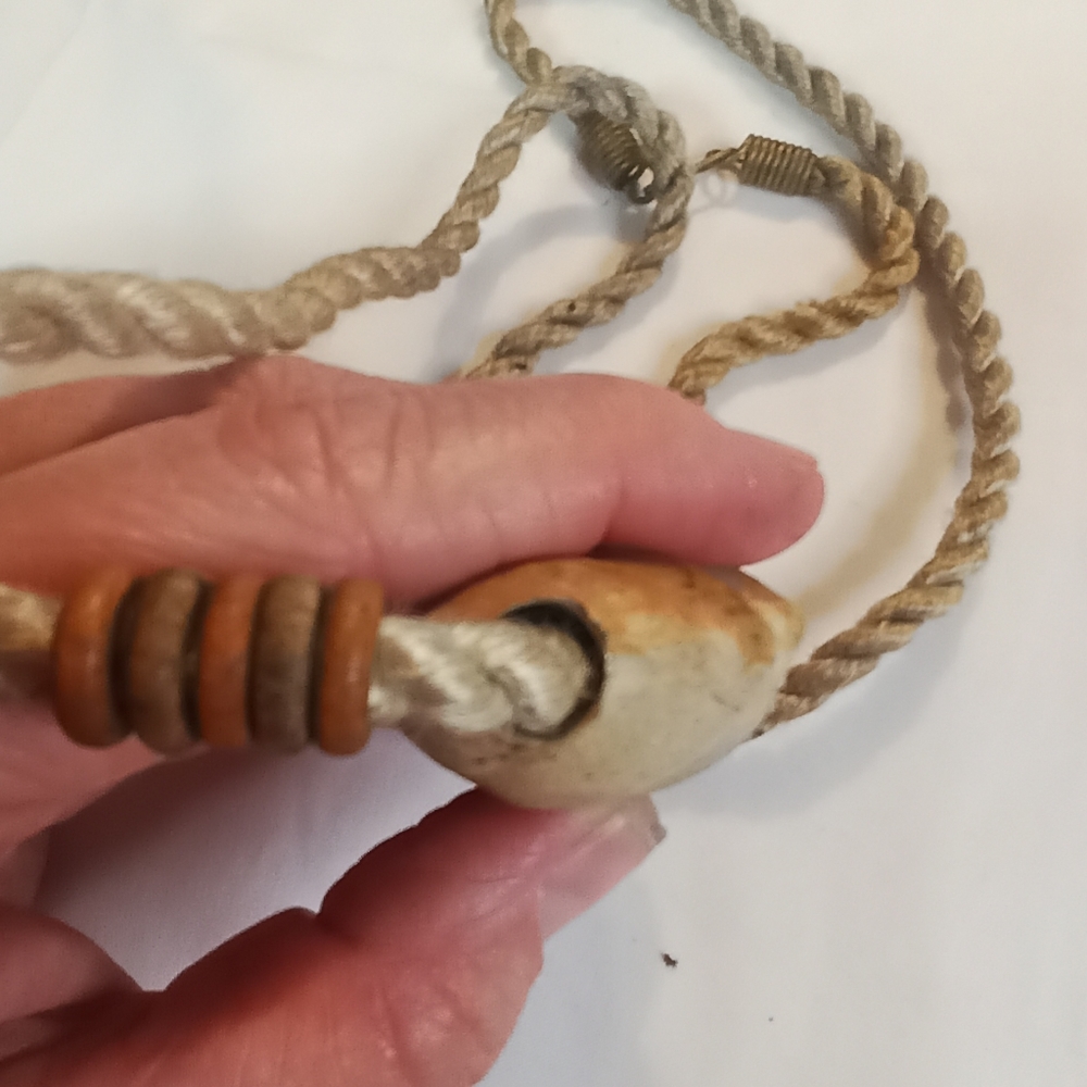 Shell Necklace Large Shell Vintage Shell Necklace - image 4